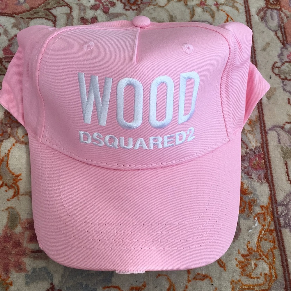 WOOD pink cap.